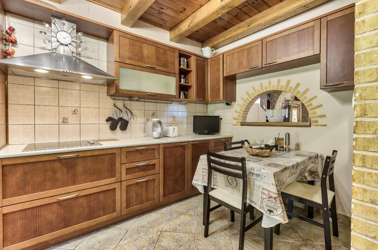 Green Boat Apartment Akrotiri  Zewnętrze zdjęcie